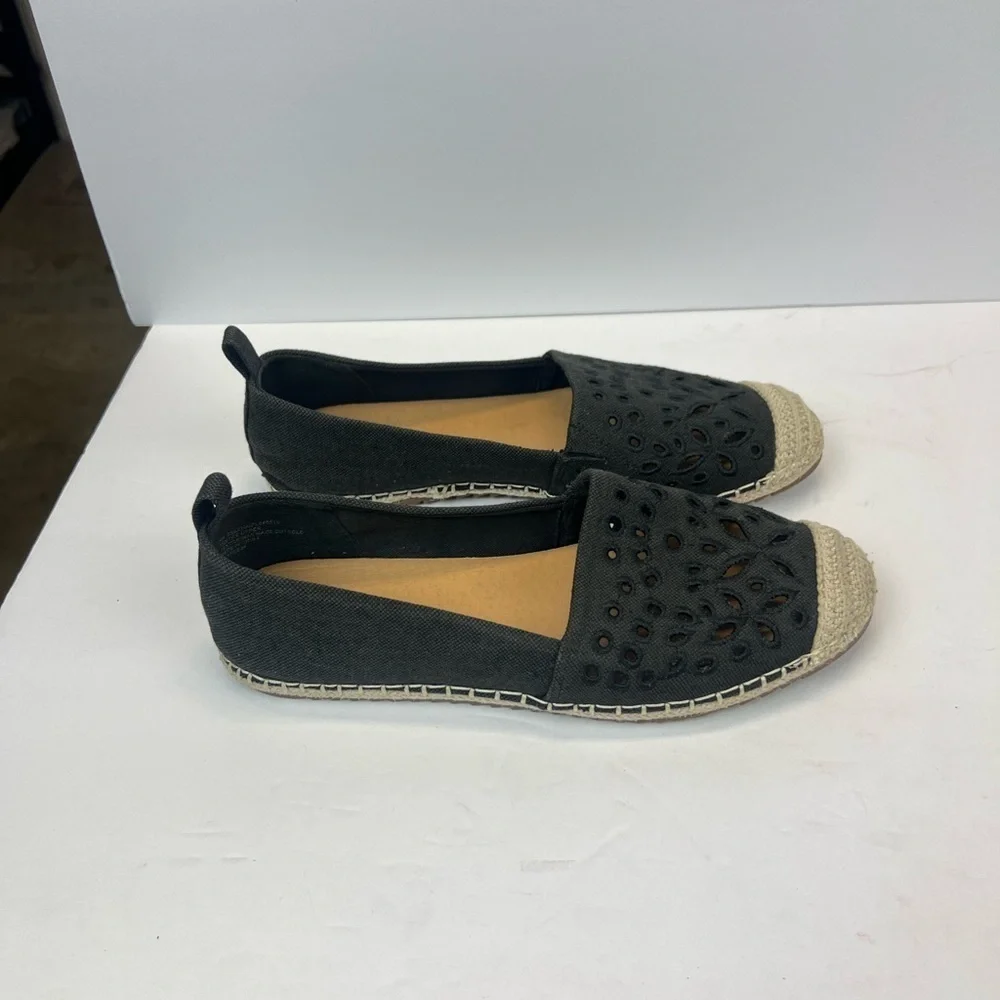 Tommy Bahama Selena Eyelet Espadrille Flats Women’s Size 8M Black and Tan